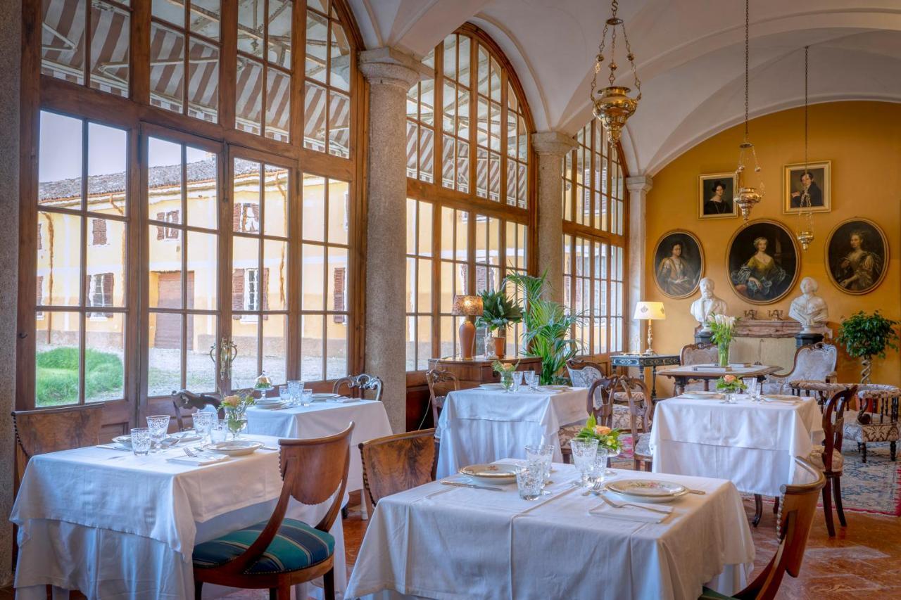 Palazzo Cavagna Sangiuliani Bed & Breakfast Bereguardo Luaran gambar