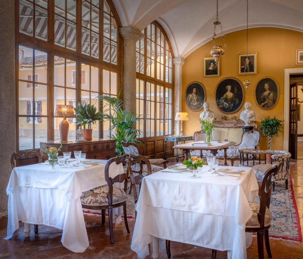 Palazzo Cavagna Sangiuliani Bed & Breakfast Bereguardo Luaran gambar