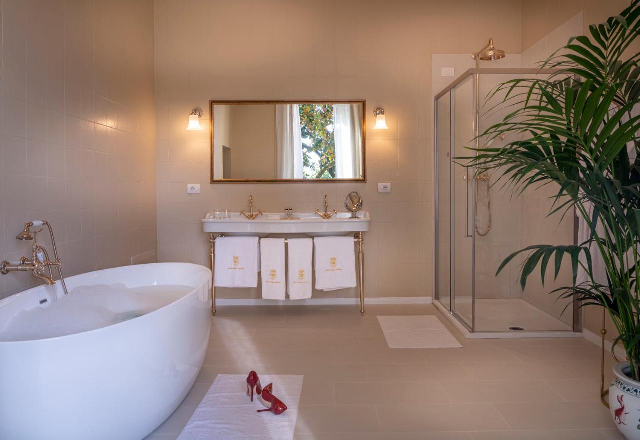 Palazzo Cavagna Sangiuliani Bed & Breakfast Bereguardo Luaran gambar
