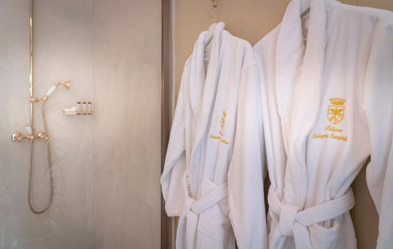 Palazzo Cavagna Sangiuliani Bed & Breakfast Bereguardo Luaran gambar