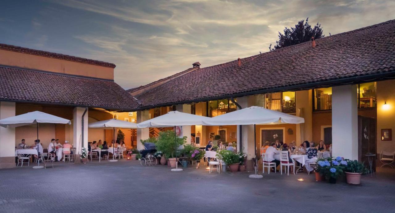 Palazzo Cavagna Sangiuliani Bed & Breakfast Bereguardo Luaran gambar