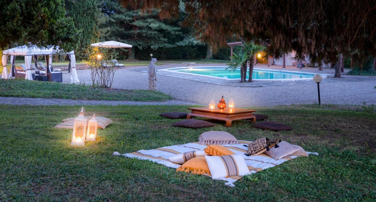 Palazzo Cavagna Sangiuliani Bed & Breakfast Bereguardo Luaran gambar