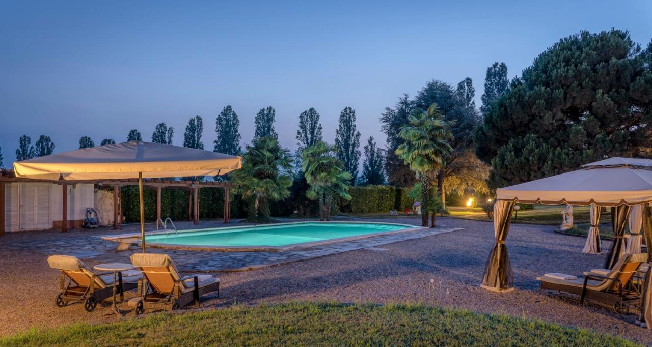 Palazzo Cavagna Sangiuliani Bed & Breakfast Bereguardo Luaran gambar